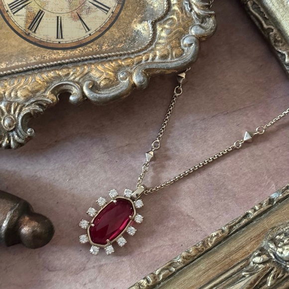 KENDRA SCOTT • Vintage Antique Gold Brett Berry Red Illusion Necklace - Picture 8 of 8